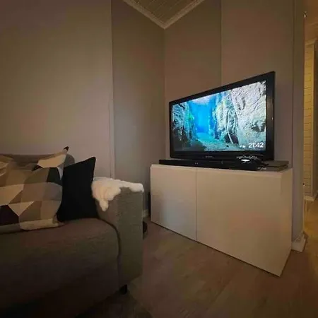 Rett Ved Lerkendal Stadion Apartamento *