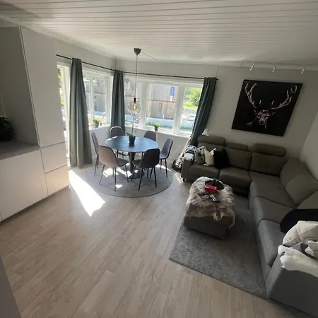 Rett Ved Lerkendal Stadion Apartamento *